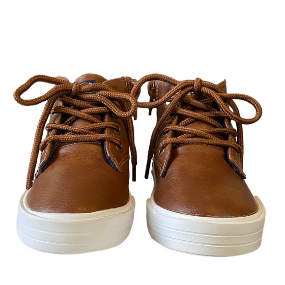 LIKE NEW! Nautica Toddler Chukka Boots with Lace-Up and Zipper Ankle - Picture 4 of 9